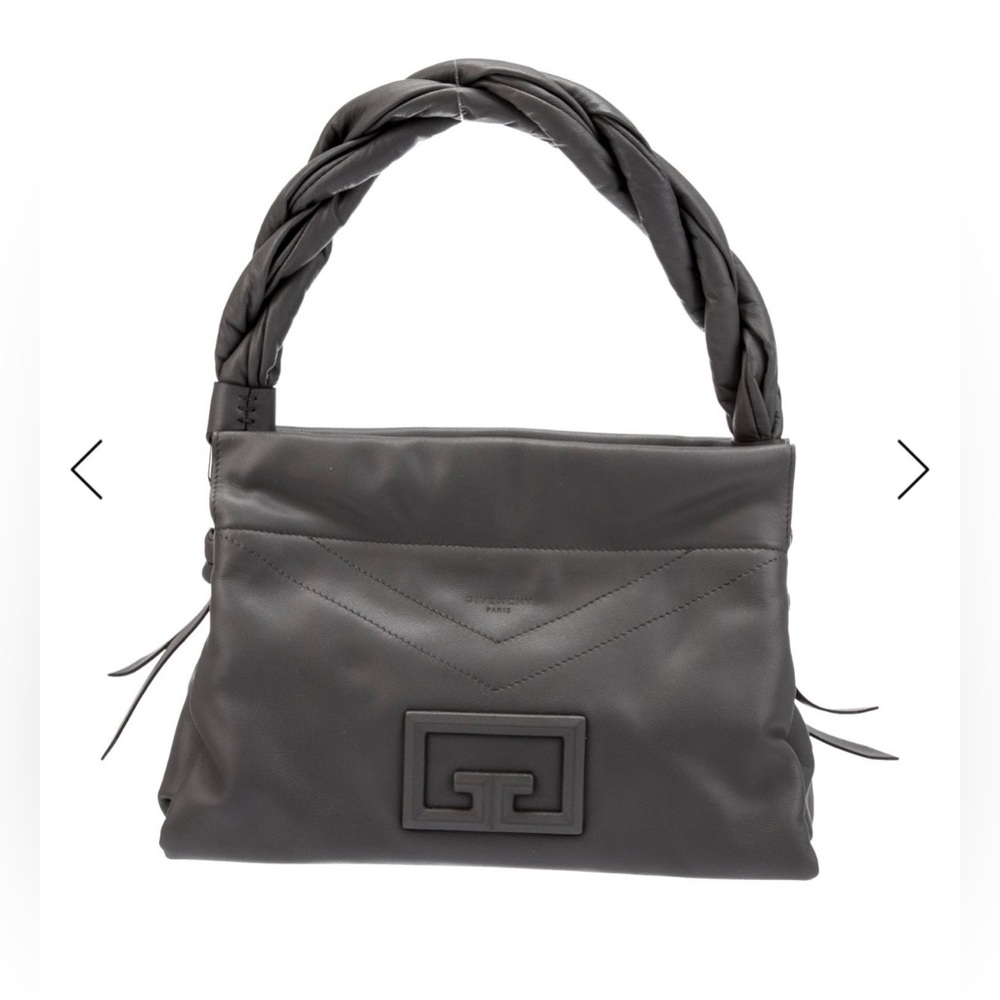 🚨$369 Down From $489 MEMORIAL DAY SALE Givenchy ID93 Shoulder Bag 🚨 - Picture 4 of 17